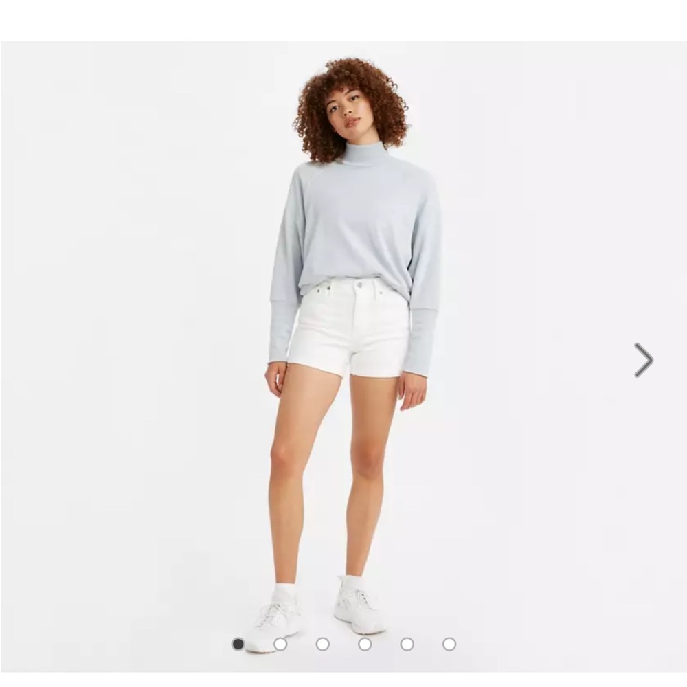45 Levi’s Mid Length White Denim Cuffed Shorts Size 29 Distressed Summer